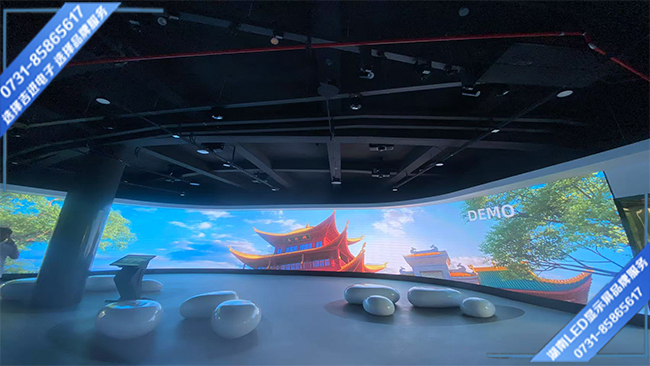 岳陽岳陽樓區(qū)某餐飲企業(yè)接待大廳LED顯示屏