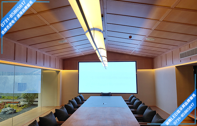 常德桃源某食品有限公司智能會議室LED顯示屏.jpg 常德桃源某食品有限公司智能會議室LED顯示屏.jpg